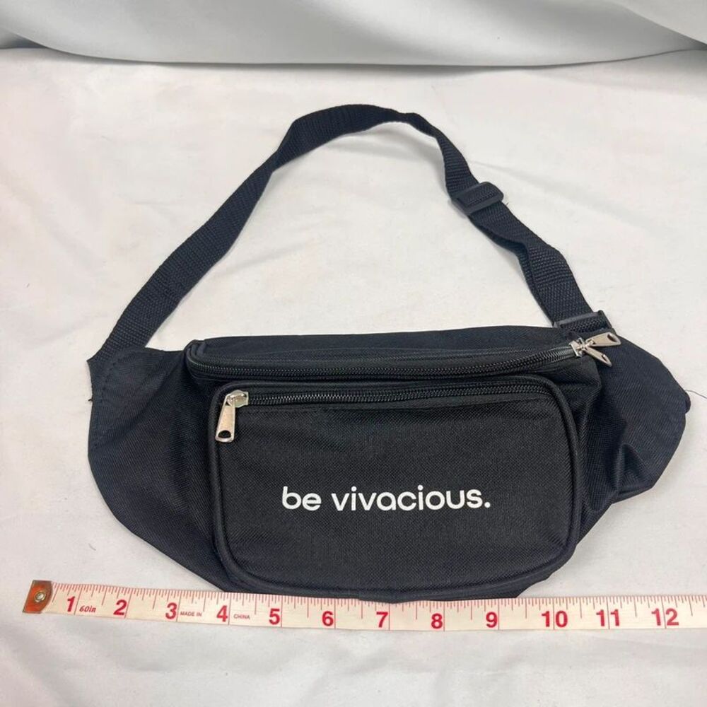 NWOT Black be vivacious fanny pack one size